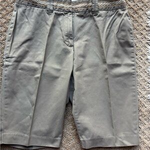 Lands' End Womens Khaki Shorts size 6, 100% Cotton